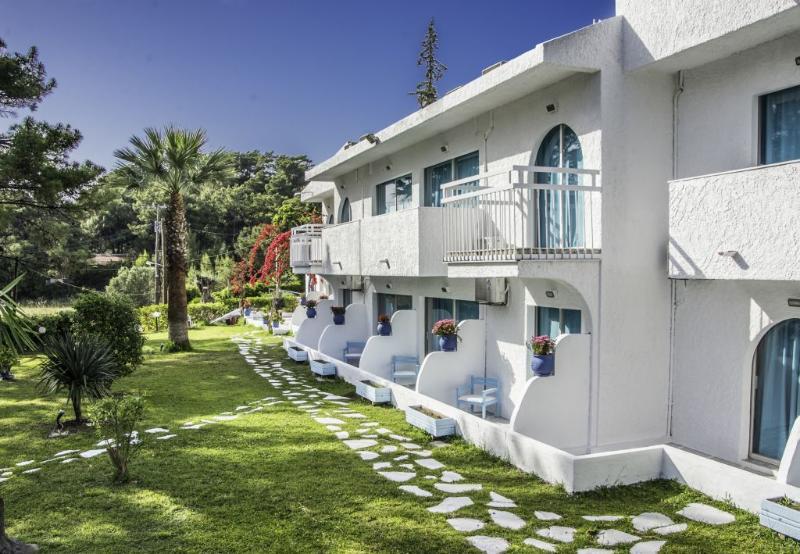 Pine Trees Art Hotel Ixia  Dış mekan fotoğraf